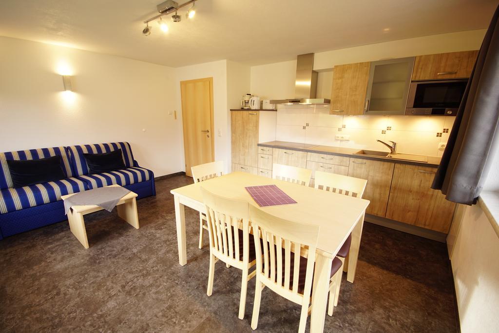 Ferienhaus Mott Lermoos Zimmer foto