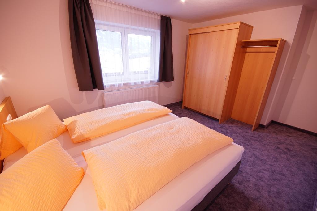 Ferienhaus Mott Lermoos Zimmer foto